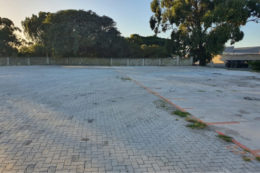 To Let commercial Property for Rent in Perseverance Industrial Eastern Cape